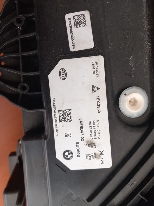 Farol BMW X1 Full LED esquerdo