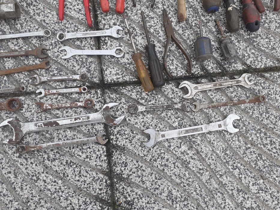 Lote de ferramentas usadas+cabos de bateria  novos