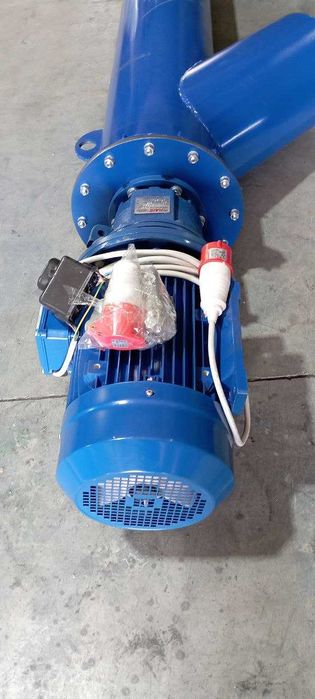 Шнековий навантажувач,питатель,живильник для цементу,транспортер