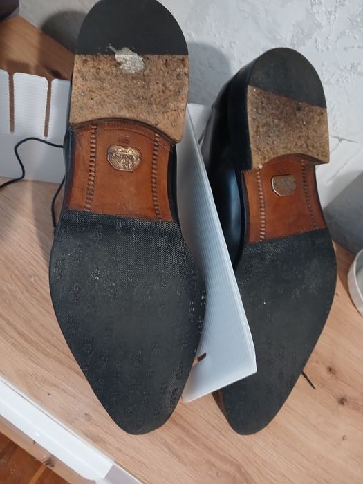 Продам італійські туфлі