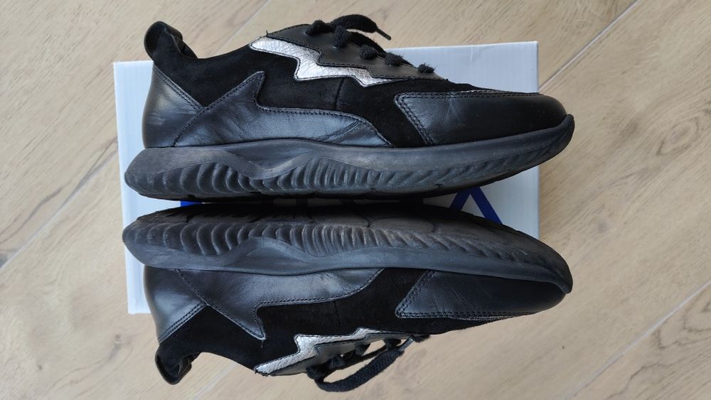 Buty skórzane Lasocki 38