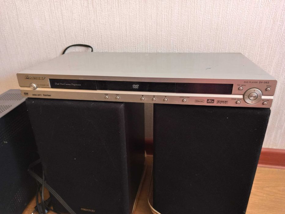 DVD-проигрыватель Pioneer DV-393
