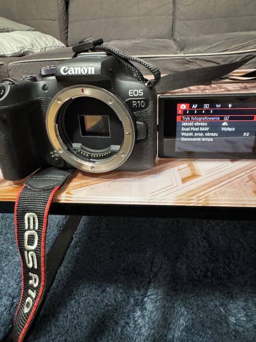 Aparat Canon EOS R10 -Megazestaw