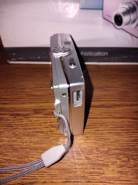 Samsung L100 Silver цифровий фотоапарат