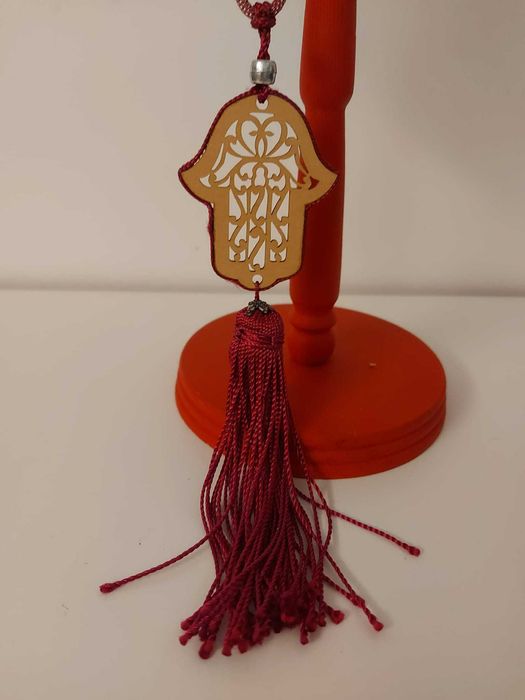 Colar comprido rosa com Mão de Fátima