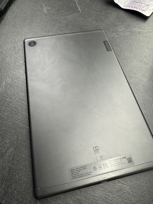 планшет Lenovo TB-X606F