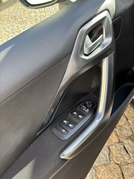 Peugeot 2008   39mil KM