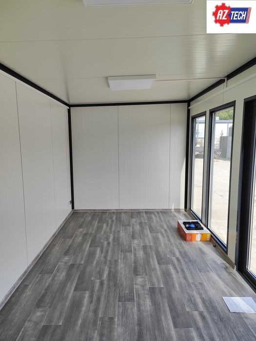 Kontener 5,0 x 3,0 m z czarnymi lamelami i dostawą