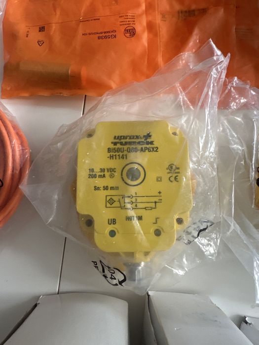 Czujniki przemysłowe SICK / OMRON / TURCK