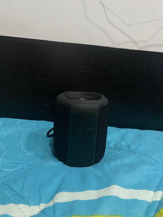 Coluna Bluetooth Portátil – Excelente Estado