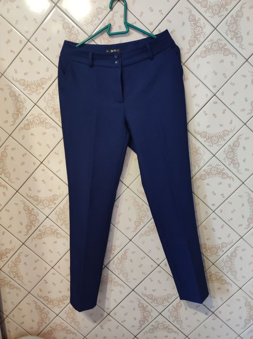 Жіночий костюм, піджак , 38 розмір