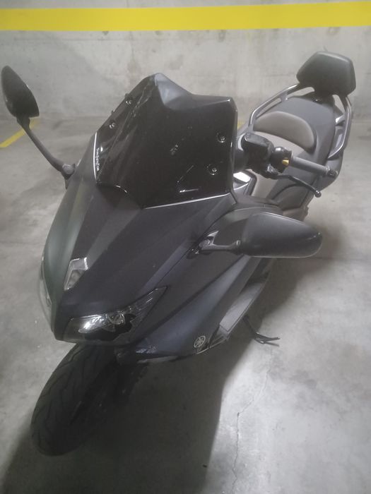 Yamaha T-max 530