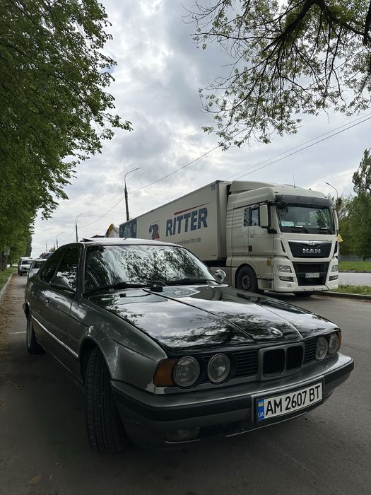 Продам BMW E34 М20б25