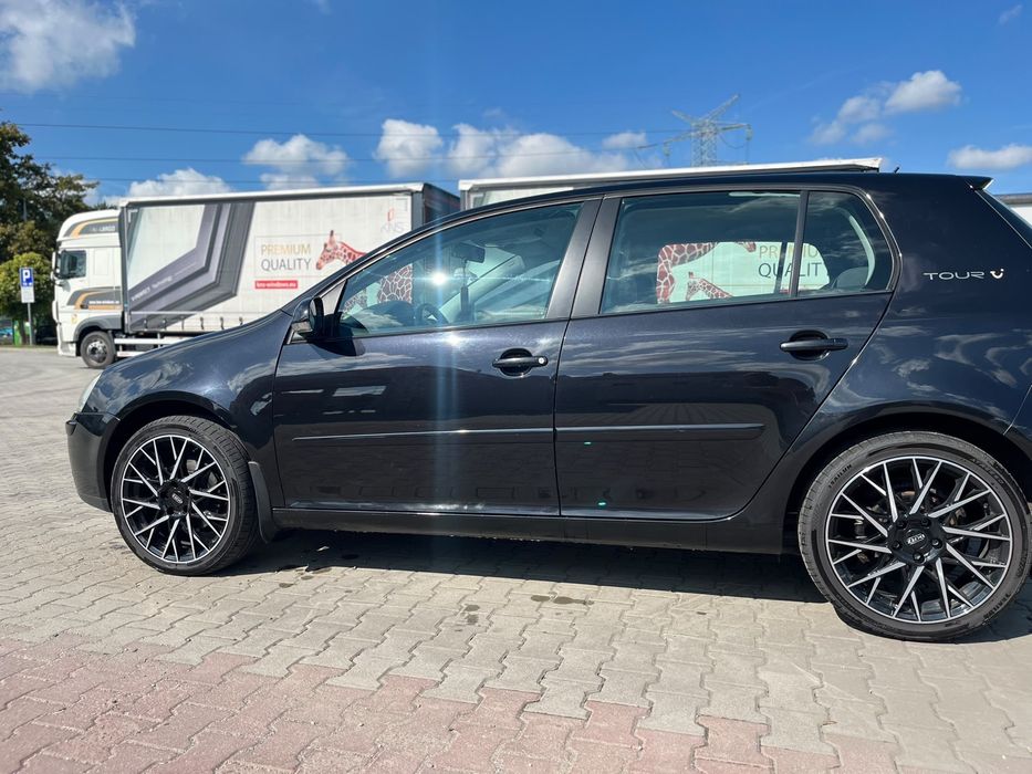 Volkswagen GOLF V 1.9TDI
