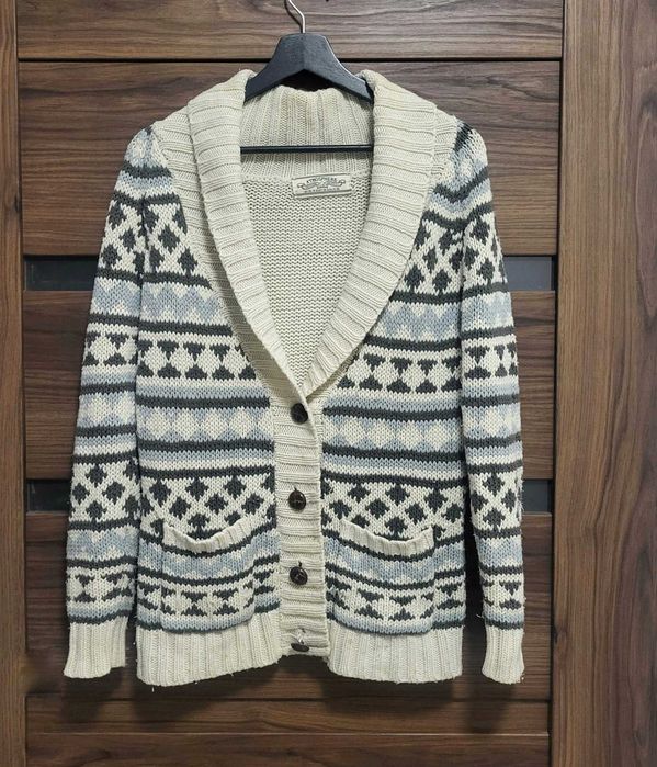 Sweter kardigan w skandynawski wzór