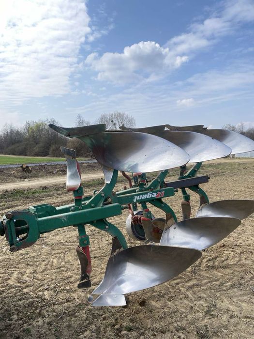 Плуг навісний б/у