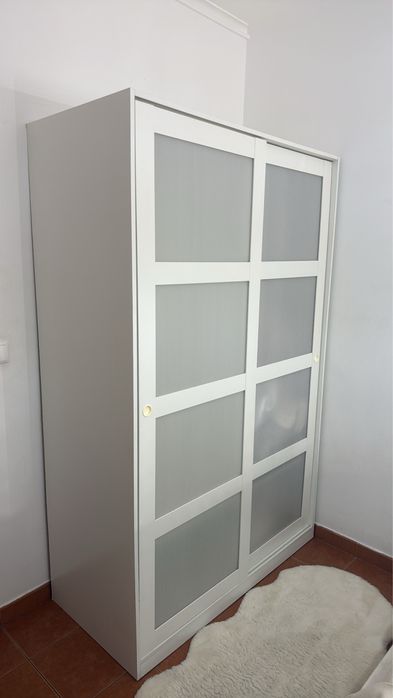 Vendo Roupeiro Branco