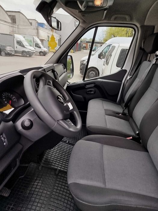 Wynajem samochodu dostawczego z windą ( bus ) . Wypożyczania Rent-Team