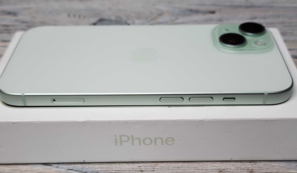 iPhone 15 128gb Green 480$ магазин гарантия