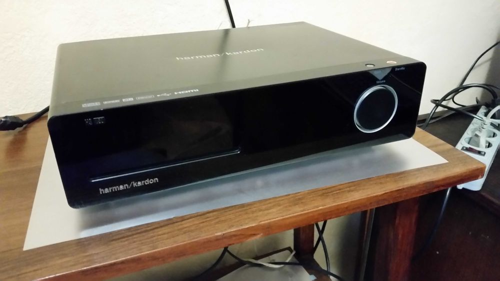 б\у HiFi-  ресив.Harman Kardon \300w 6-8om\нов.пульт\\HDMi\USB