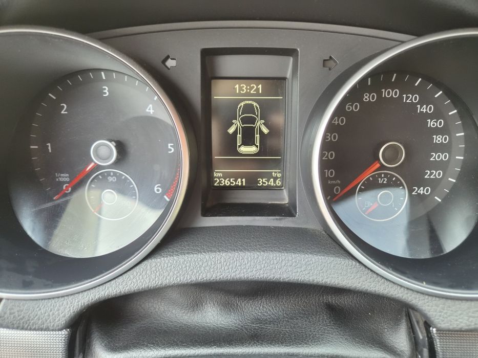 Volkswagen Golf VI