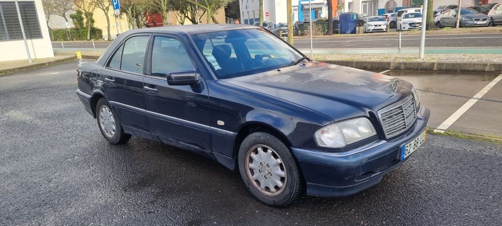Mercedes Benz 220 Cdi (202.133) modelo Elegance de 1998