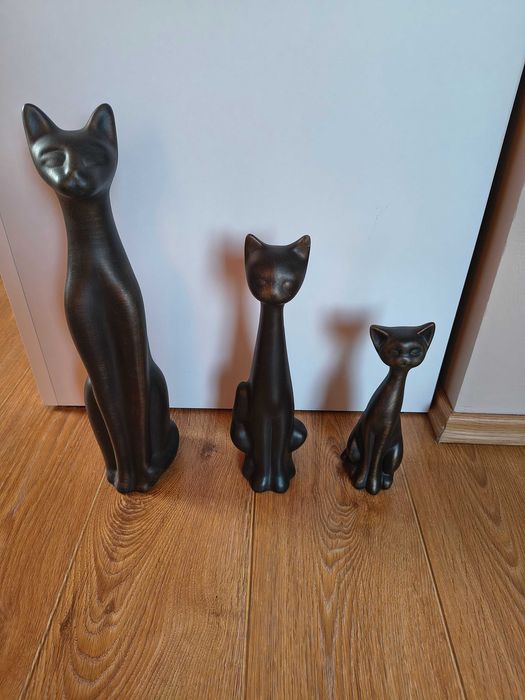 Figurki Koty kolor czekoladowy brąz