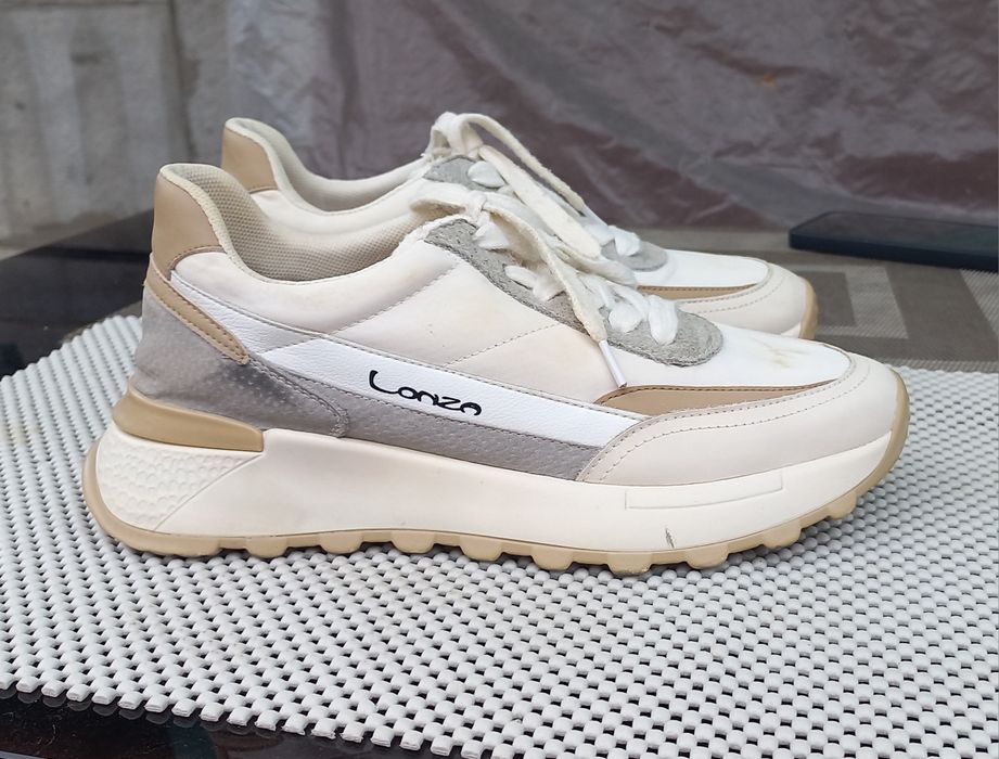 Женские кроссовки Lonza 40р