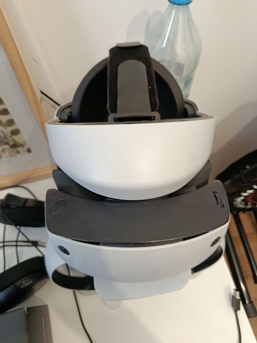 PlayStation PSVR2+Globular Cluster CMP2+stojak
