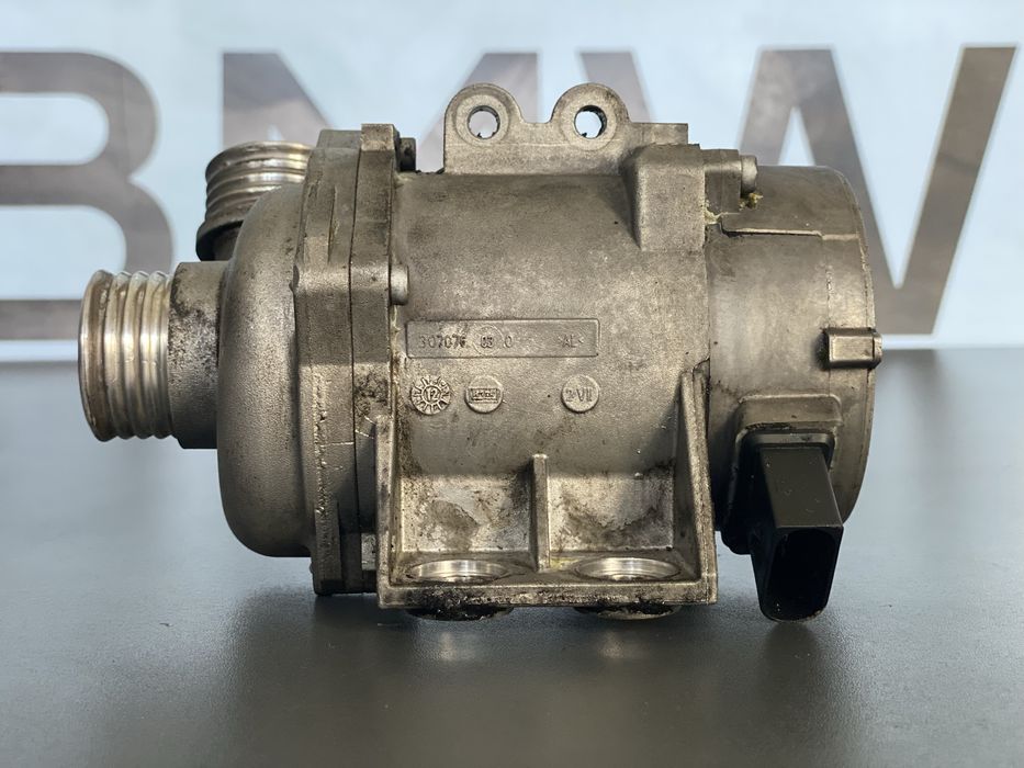 Водяна помпа BMW E60 E61 E90 E91 N52 2.5 3.0 Бензин Помпа Е60