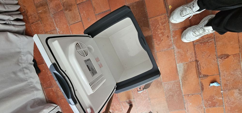 Geleira Elétrica 28l