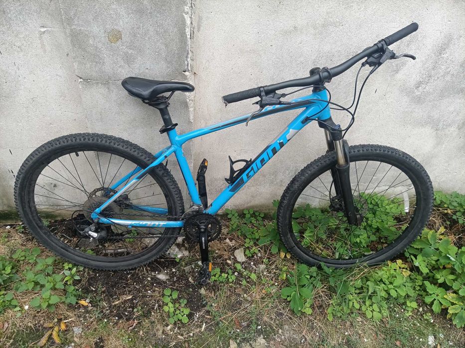 Giant ATX rama M
