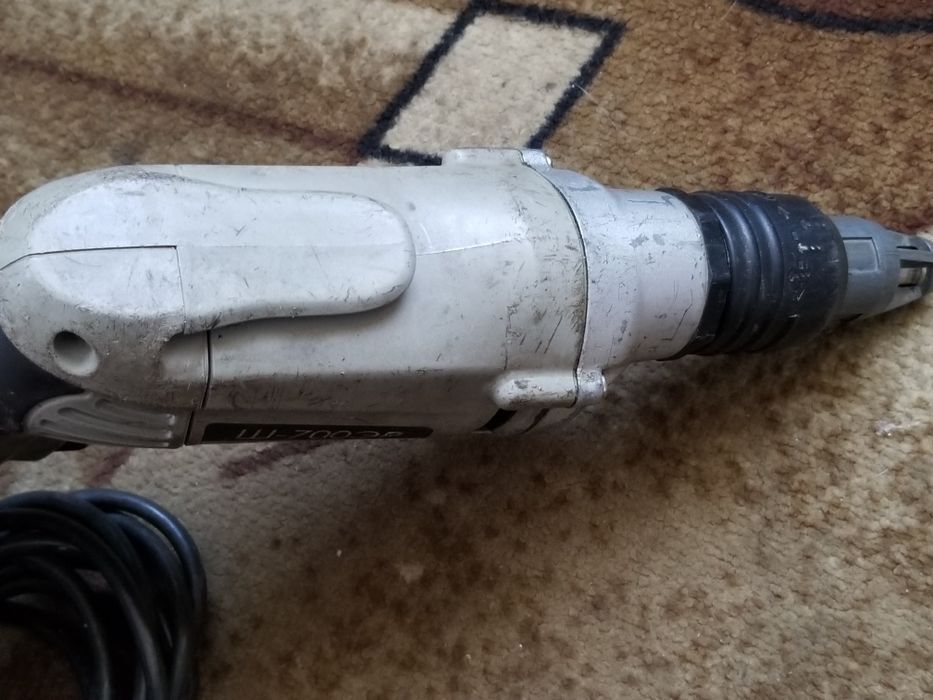 Шоруповерт Интерскол Ш-700 ЭР "701Вт"