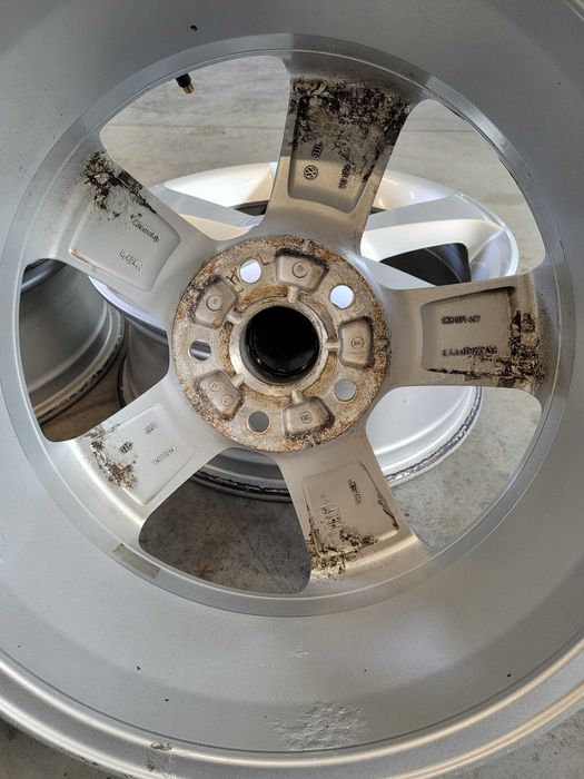 Felgo Volkswagen R 17 alusy alufelgi