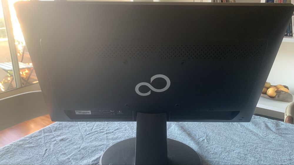Monitor Fujitsu LCD Display E20T-7