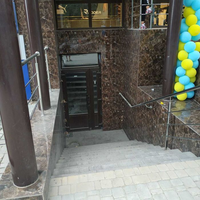 Оренда приміщення ЦЕНТР, пр. Грушевського 27, 190 кв.м