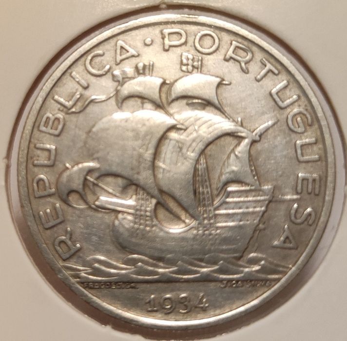 Moedas república 2,5, 5, 10, 1 escudo