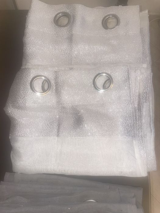 2 conjuntos de cortinados