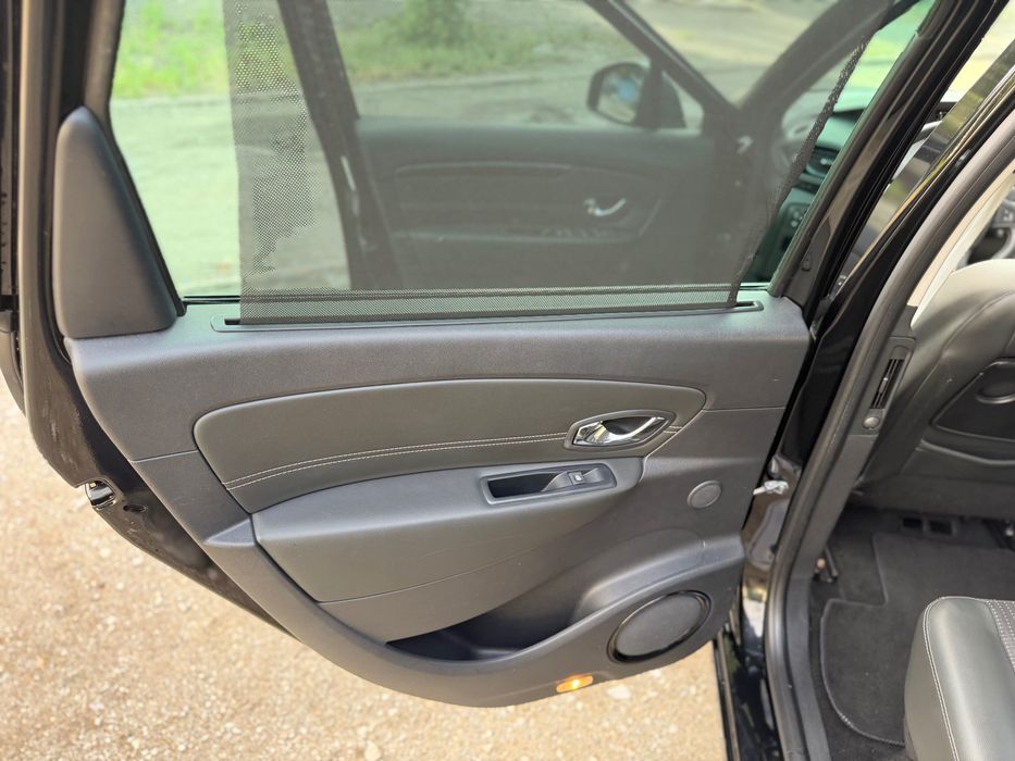 Renault Scenic рест  2013р.в  1.6 дизель в комплектації BOSE Edition!!!