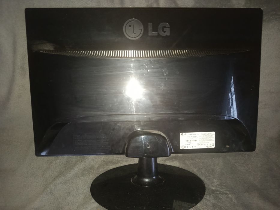 Monitor LG Flatron 22 cale