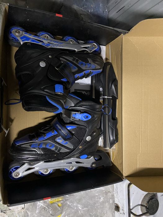 łyżworolki niebiesko-czarne rozmiar 39-42