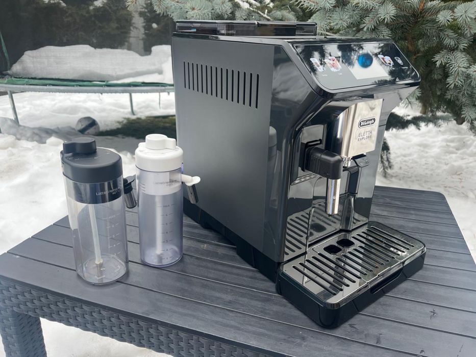 Кавомашина Delonghi Eletta Explore гарантія 2023 рік 4 місяць