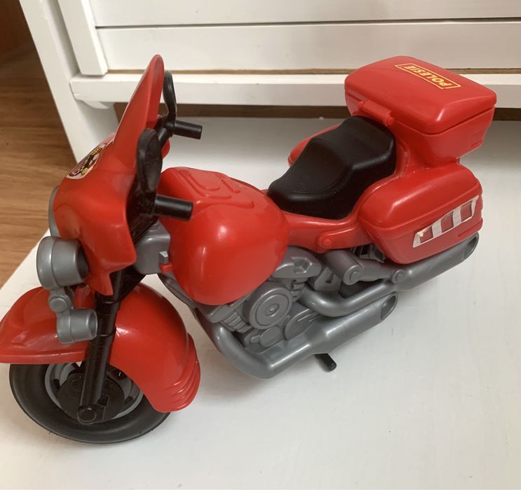Мотоцикл великий червоний