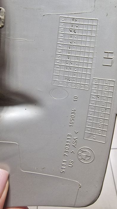 BMW X5 F15 F85 передній лівий молдинг бампера 2014-2018