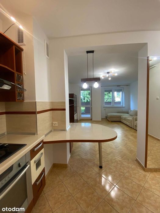 Atrakcyjna kawalerka 37m2 -os Kochanowskiego +miejsce garażowe