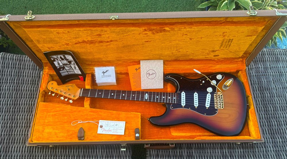 Fender Stratocaster Collectors Edition Ltd Edition_1997_USA_papiery_Nitro_Rzadki