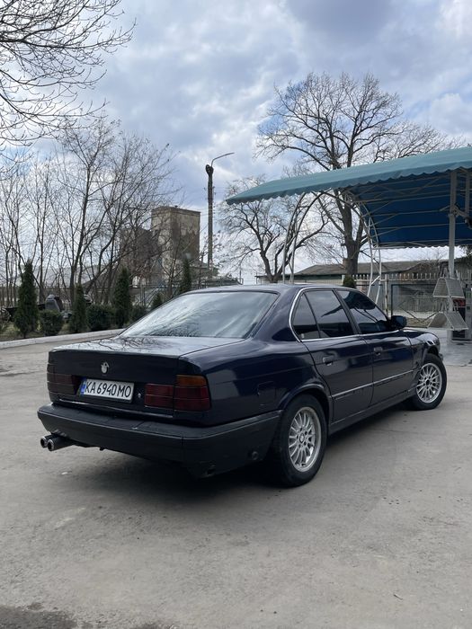 Продам  BMW e34