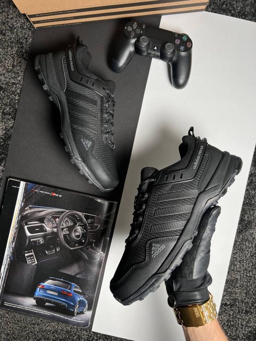 Чоловічі кросівки адідас Adidas Climaproof All Black [41-45]