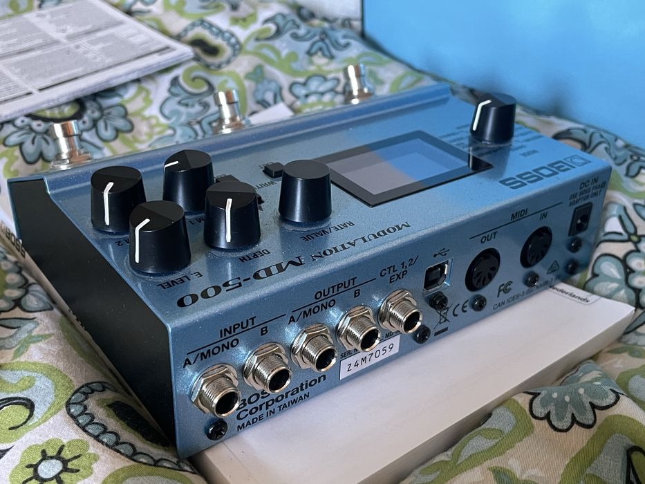 BOSS MD-500 efekt vibe chorus dimension rotary tremolo vibrato slicer flanger phaser  Mobius Strymon modulacje modulation WYSYŁKA OLX MD500 md 500