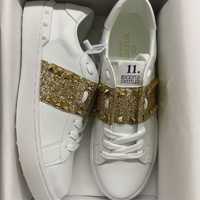 Кеди Valentino White/ Кросівки шкіряні зі стразами Валентино/ Garavani